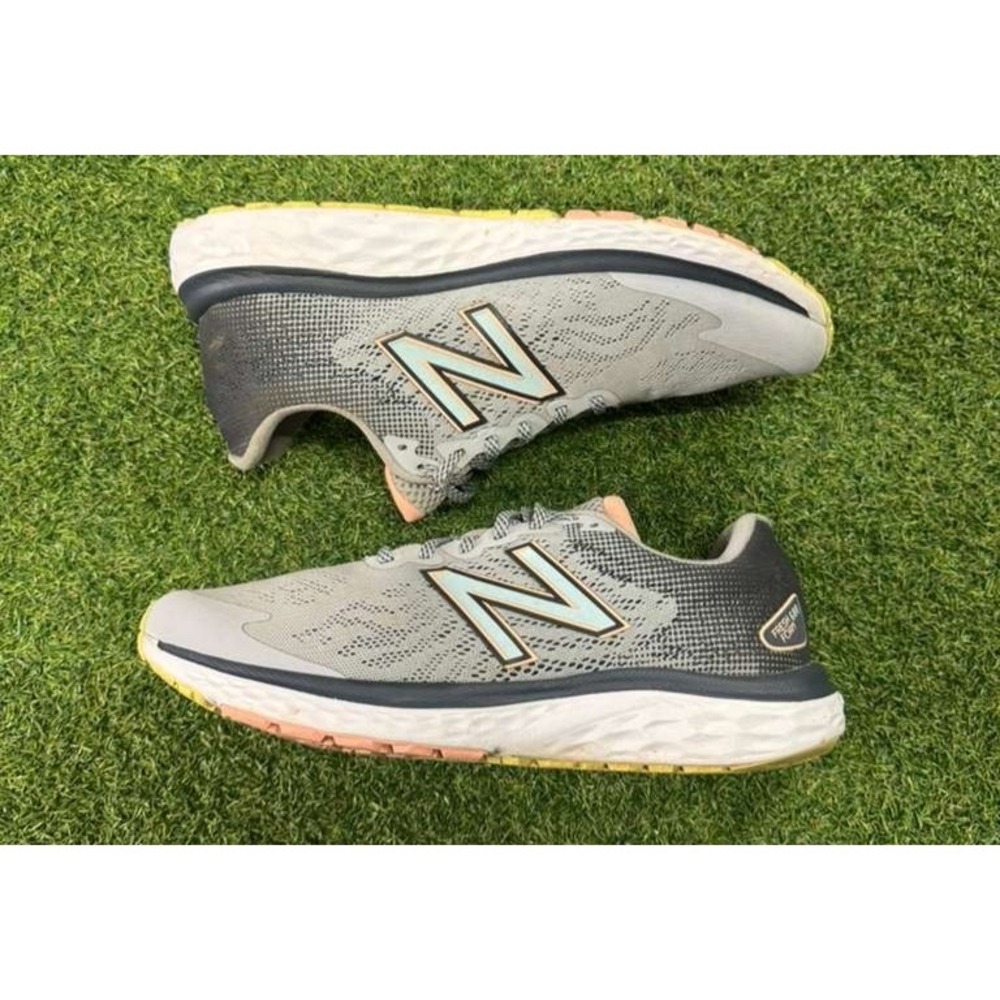 New Balance Fresh Foam 680v7 W680LG7 Womens‎ 10 B Running Shoes Silver Sneakers